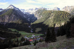 Rückblick beim Anstieg über den Südwestrücken
