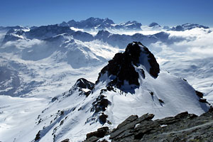Gipfelausblick am Piz Surparé