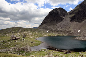 Tribulaunhütte und Sandessee